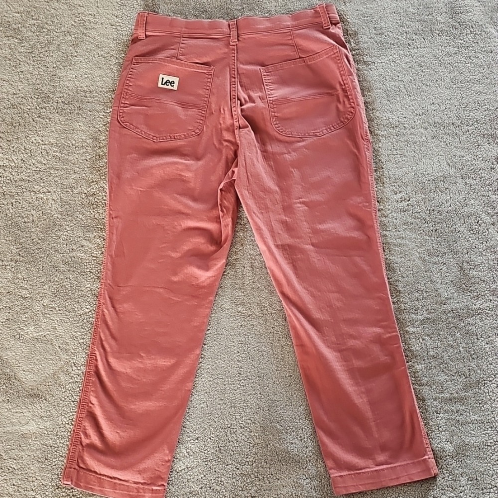 Lee High Rise Cropped Pants - Picture 2 of 11